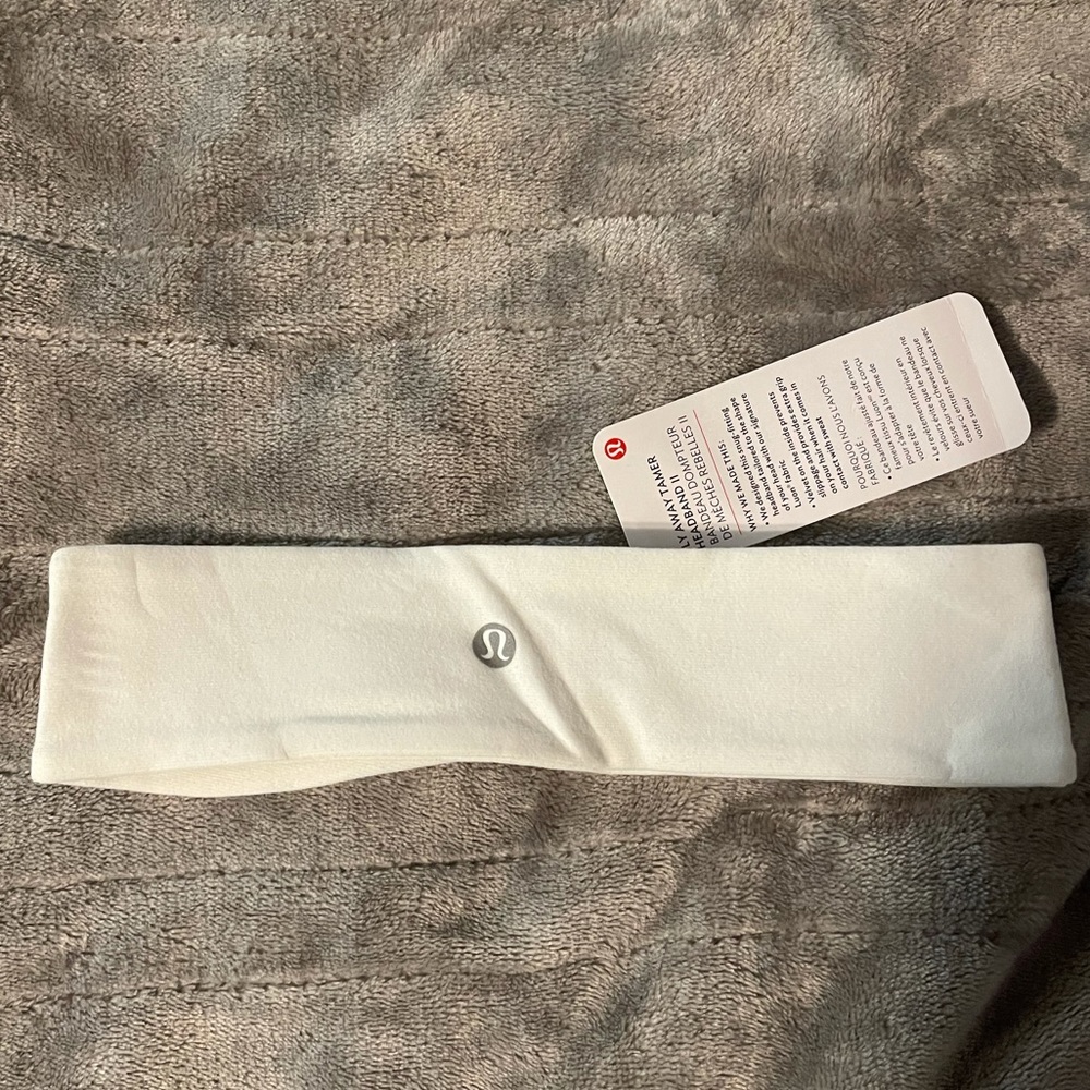 WHITE LULU LEMON HEADBAND